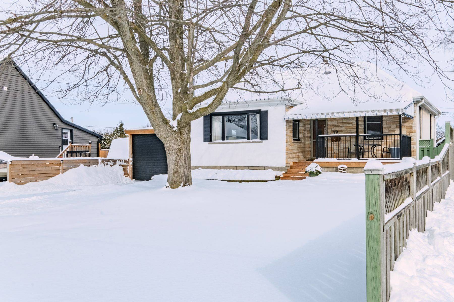 Brantford, ON N3R 2L1,79 Wood ST