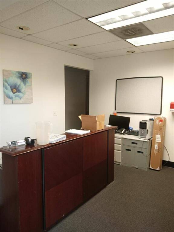 2101 E Randol Mill Road, Arlington, TX 76011