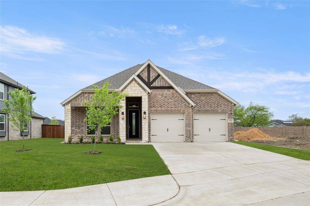 3742 Ironwood Street, Midlothian, TX 76065