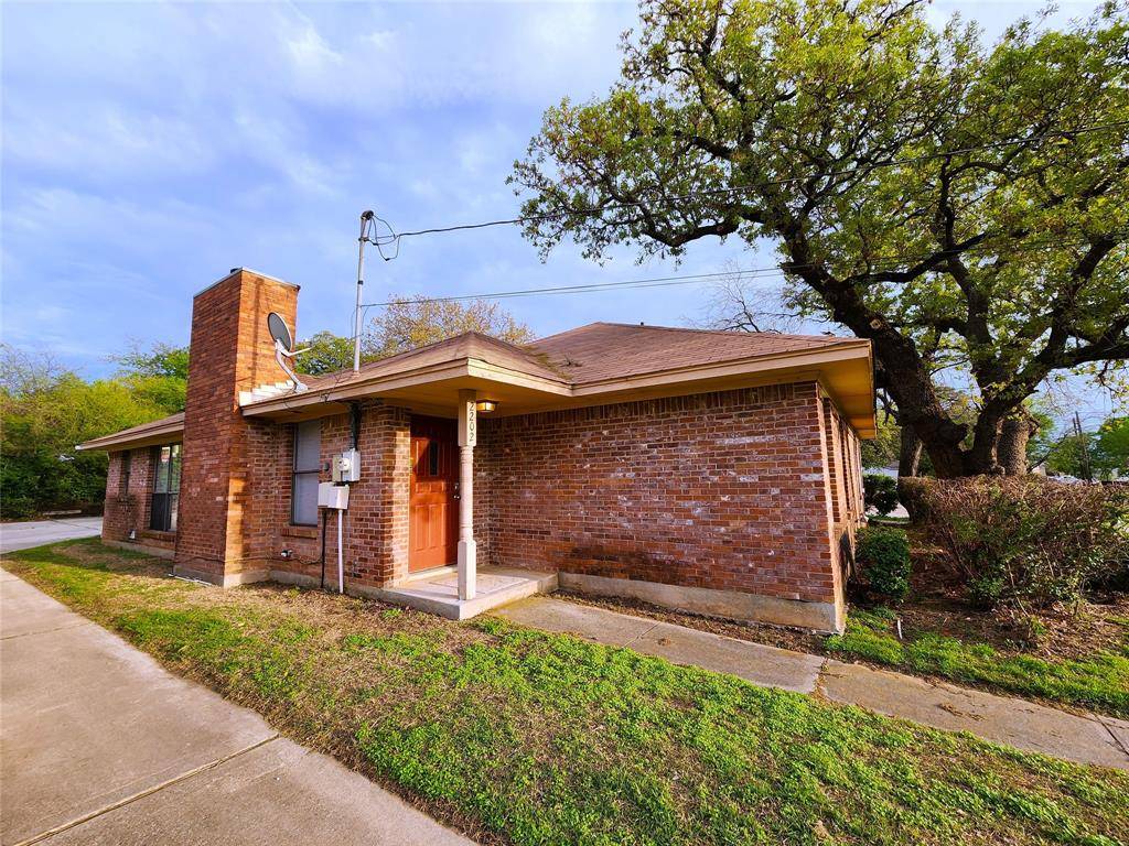 Denton, TX 76201,2202 Bolivar Street