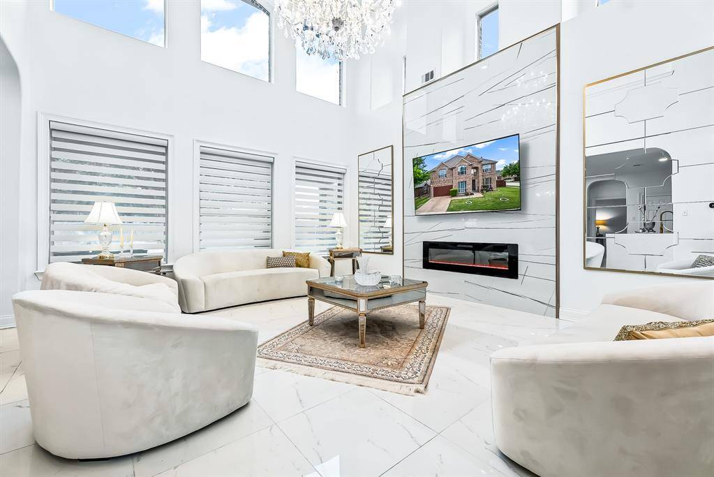 713 Royal Crest Court, Mckinney, TX 75072