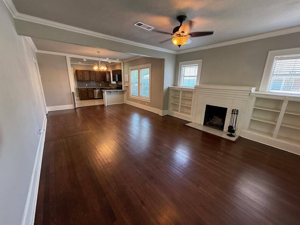 Dallas, TX 75208,911 N Montclair Avenue