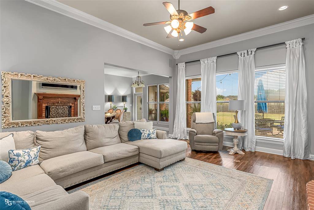 Benton, LA 71006,425 Kingston