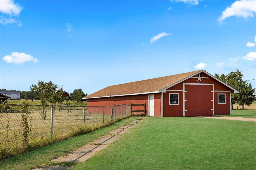 Cleburne, TX 76031,4425 County Road 711