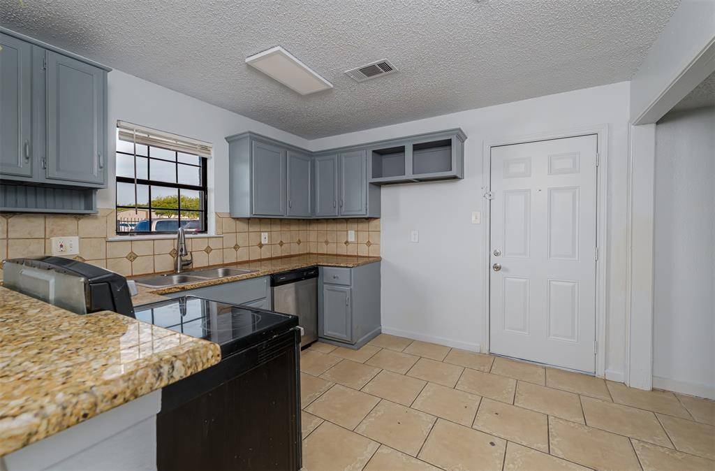 Fort Worth, TX 76119,4951 Miller Avenue