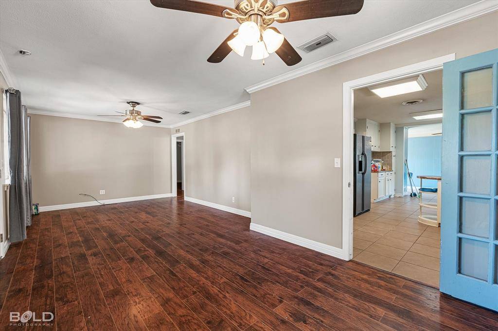 Shreveport, LA 71104,2704 E Cavett Drive