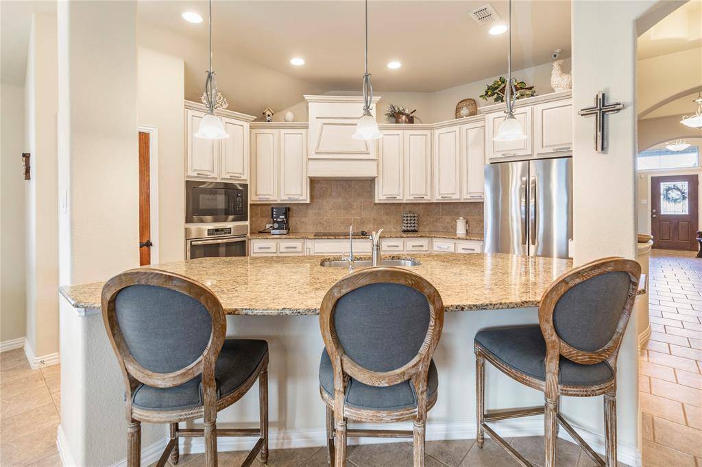 Fort Worth, TX 76262,3940 Hollow Lake Road