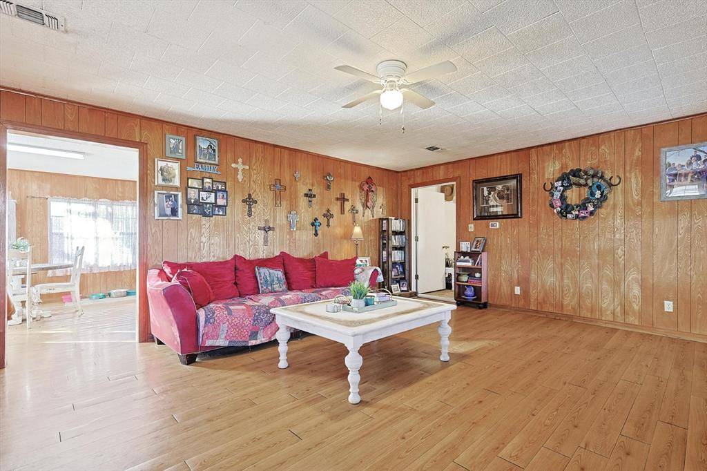 Van Alstyne, TX 75495,491 Emily Lane