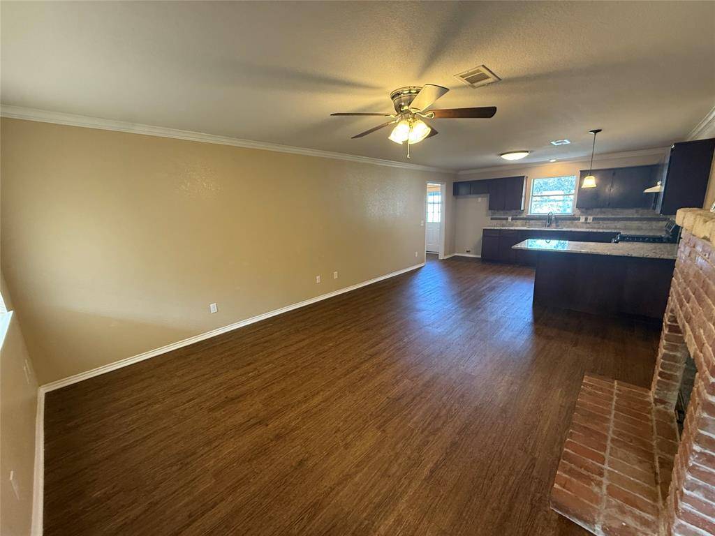 Alvarado, TX 76009,101 Donna Street