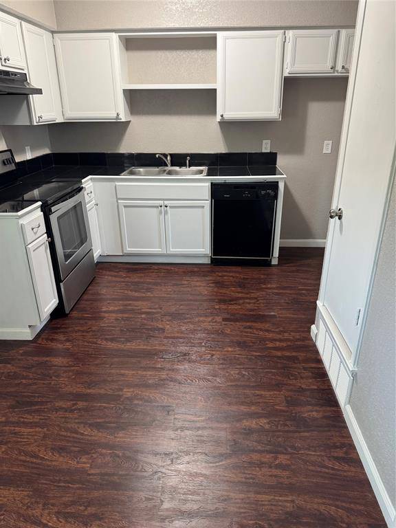 Burleson, TX 76028,357 Newton Drive