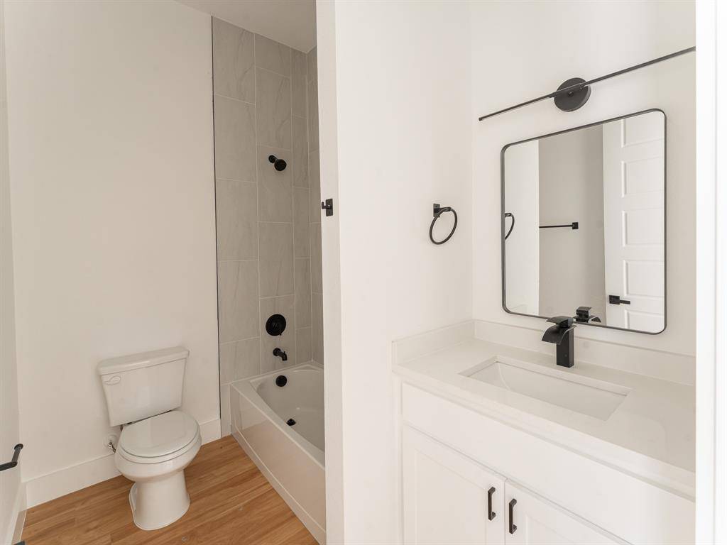 Dallas, TX 75217,1321 Friendship Drive