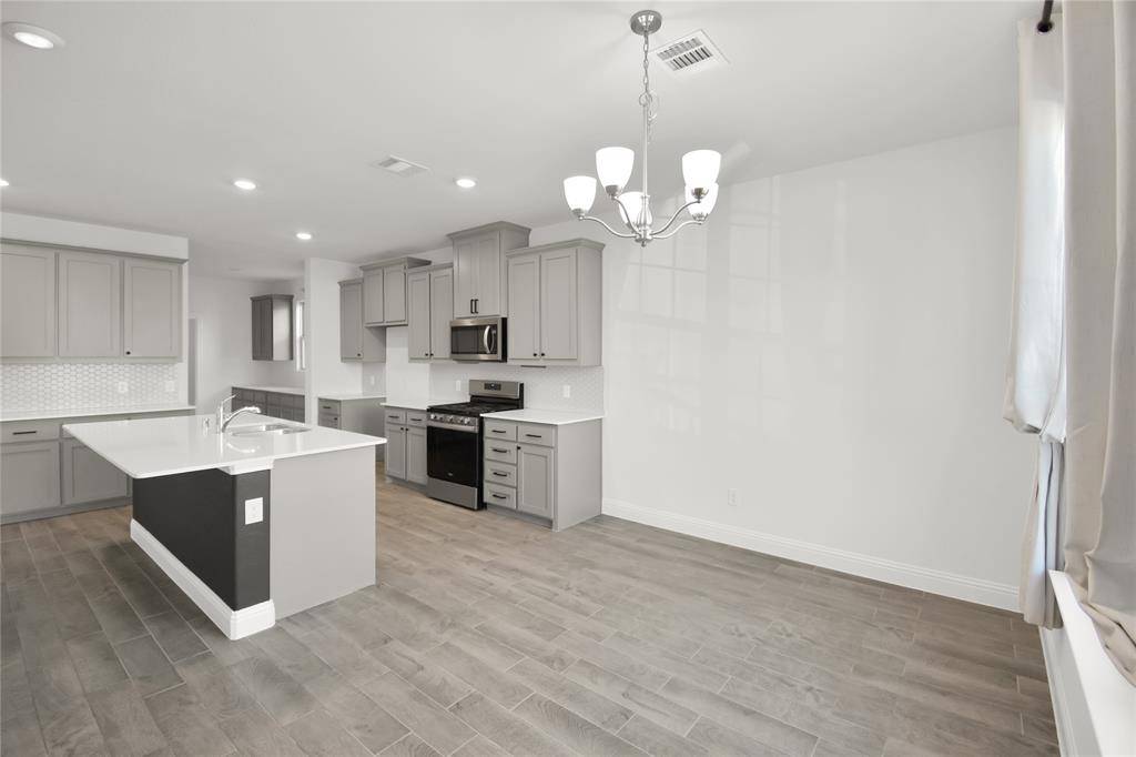 Little Elm, TX 76227,7036 Windmill Street