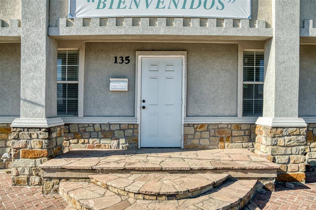 Grand Prairie, TX 75050,135 14th Street