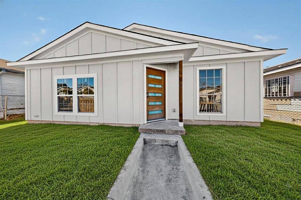 Dallas, TX 75217,9918 Cedar Mountain Circle