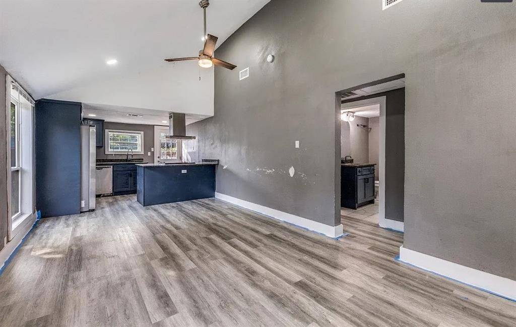 Dallas, TX 75210,3914 Spring Avenue