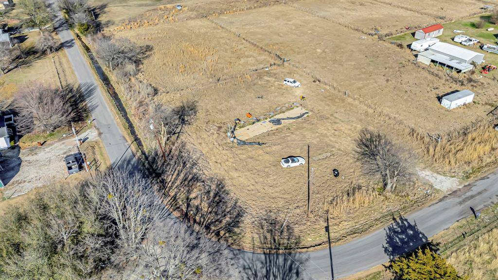 Quinlan, TX 75474,1364 Signal Road