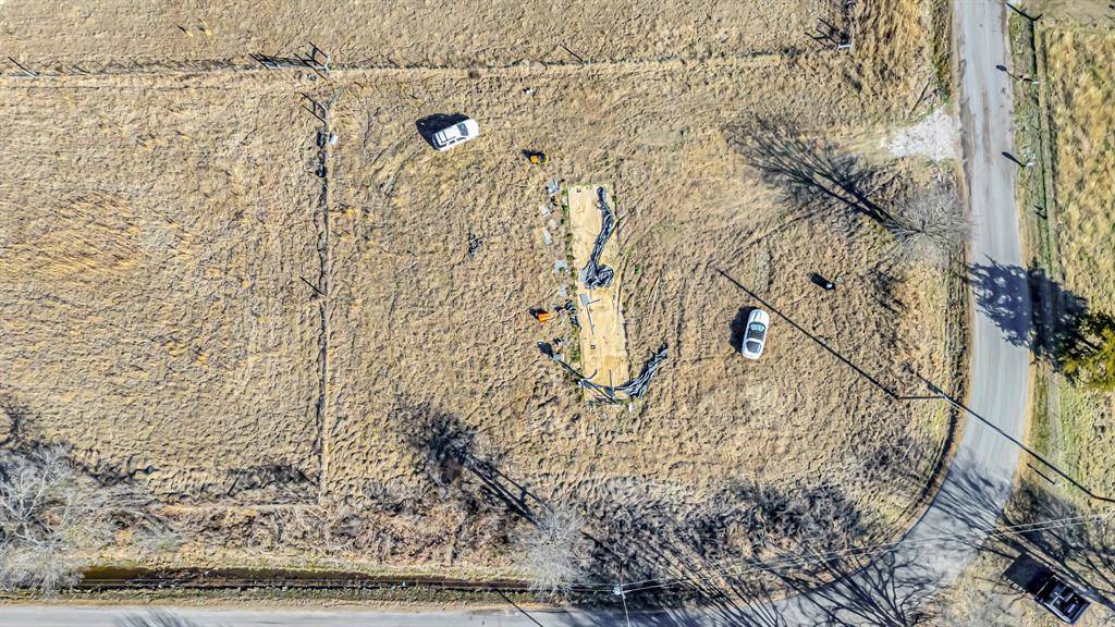 Quinlan, TX 75474,1364 Signal Road