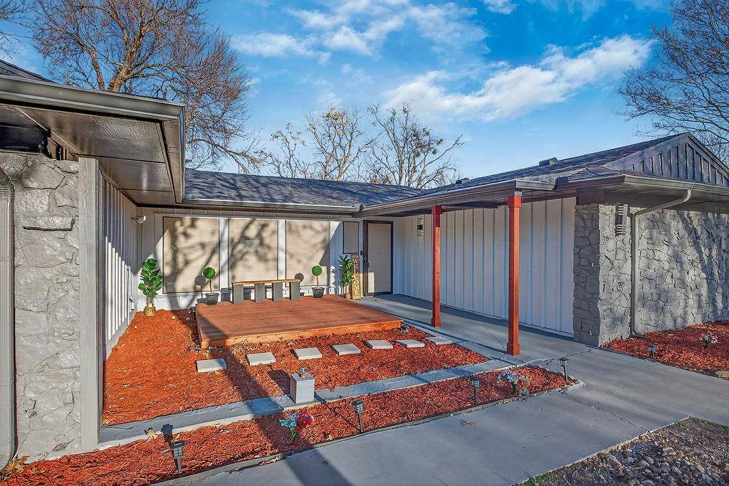 Benbrook, TX 76126,1301 Mildred Lane