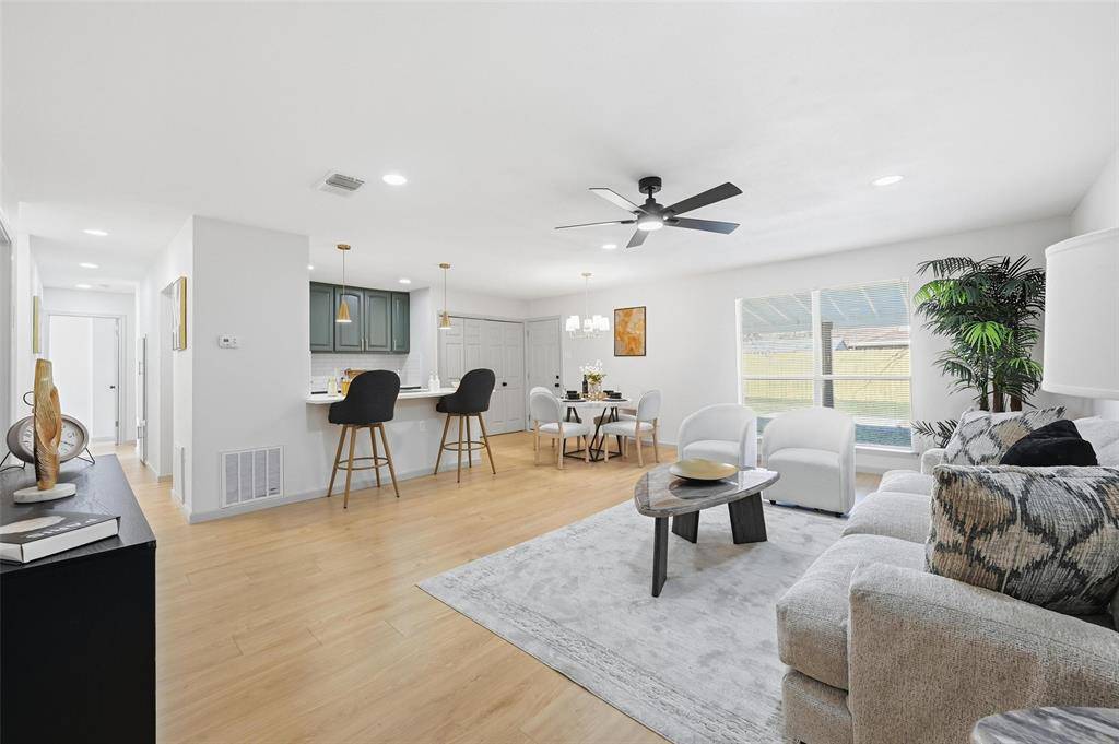 Saginaw, TX 76179,512 Meadow Street