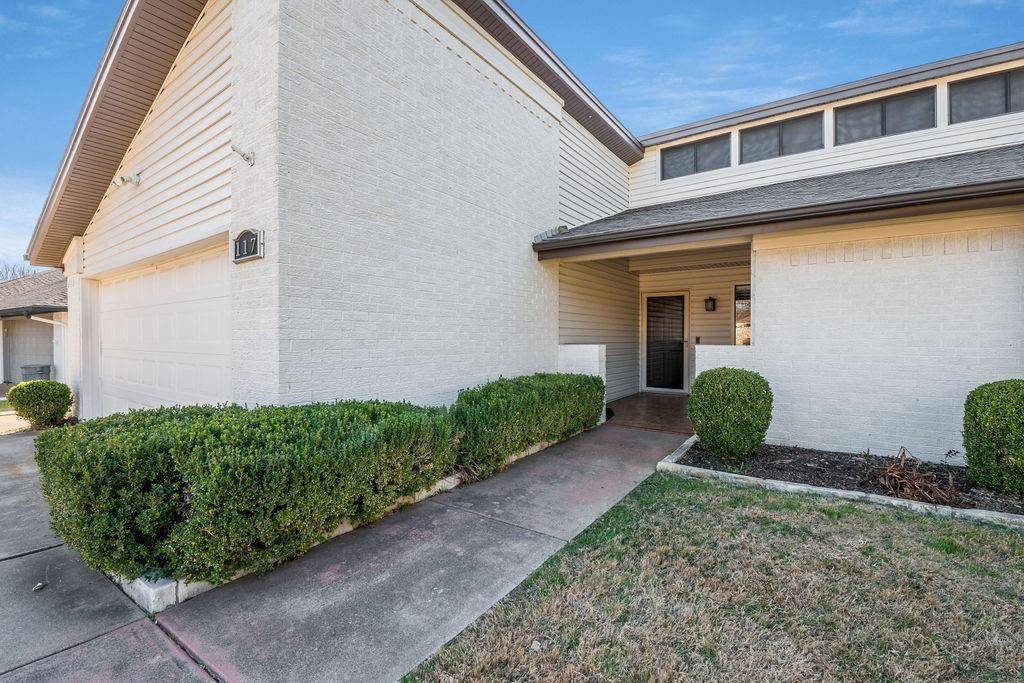 Benbrook, TX 76126,117 Haywood Drive