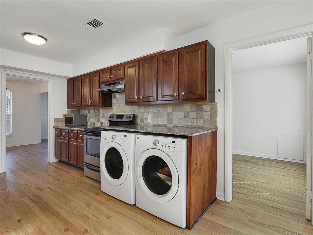 Dallas, TX 75229,4302 Sexton Lane