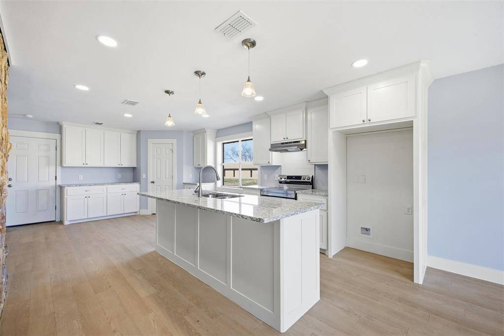 Sulphur Springs, TX 75482,423 S Davis