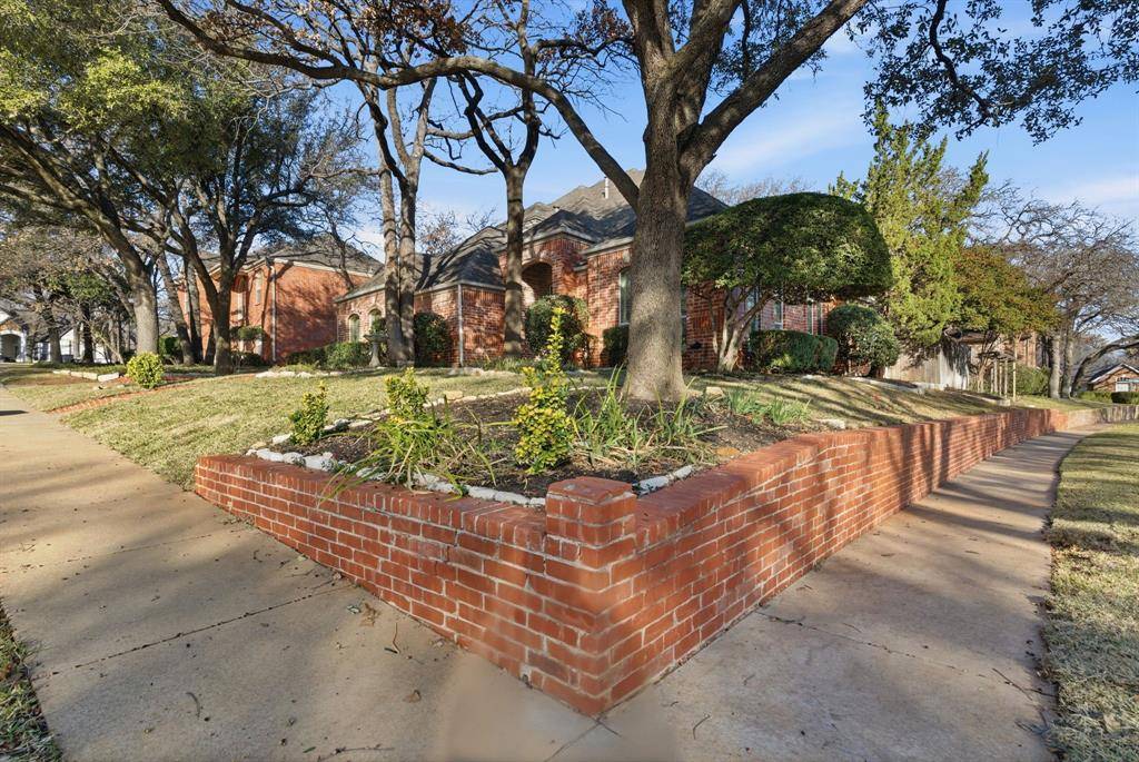 Keller, TX 76248,925 Ridge Court