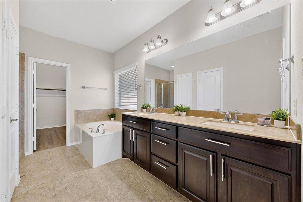 Fort Worth, TX 76036,9505 Cypress Lake Drive