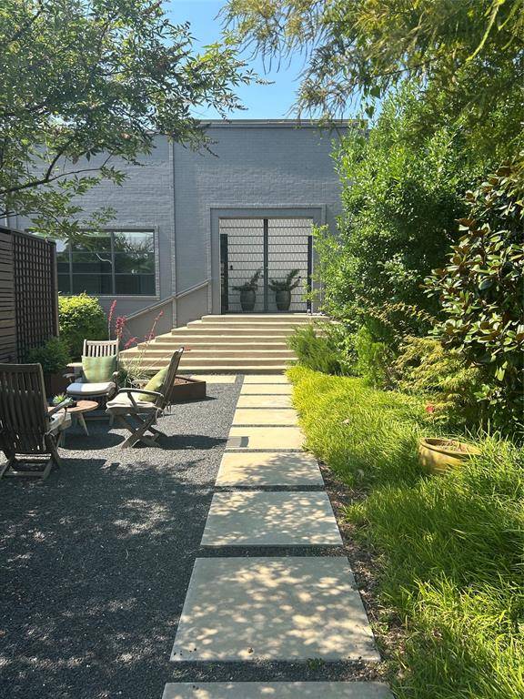 Dallas, TX 75207,2323 Farrington Street