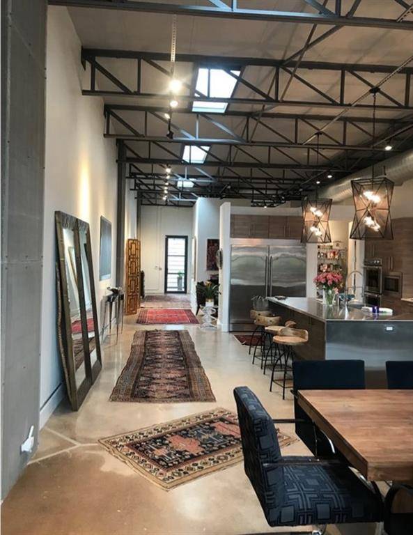 Dallas, TX 75207,2323 Farrington Street