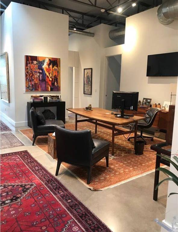 Dallas, TX 75207,2323 Farrington Street