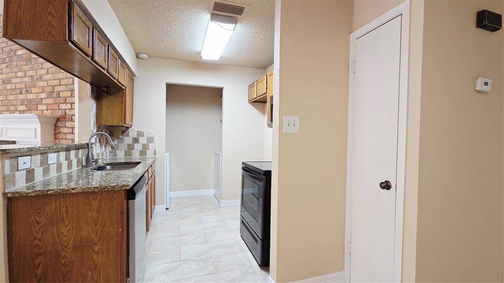 Plano, TX 75074,2400 Jupiter Road #B9