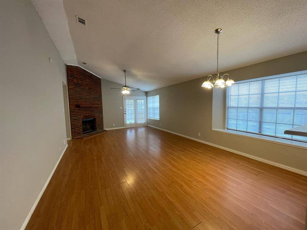 Arlington, TX 76013,5205 Trailhead Drive