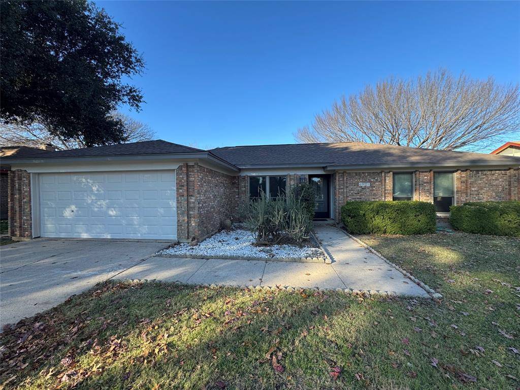 North Richland Hills, TX 76180,6921 Meadow Park