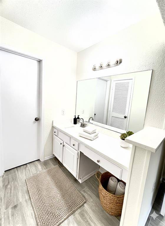 Dallas, TX 75228,1508 Grantbrook Lane