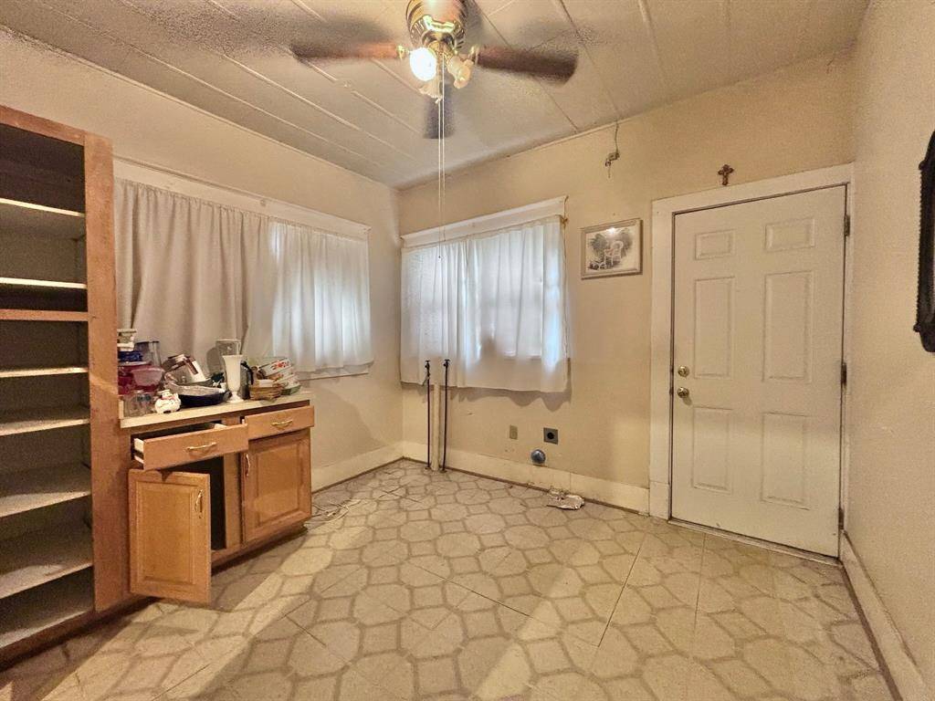 619 Delaware Street, Dallas, TX 75208