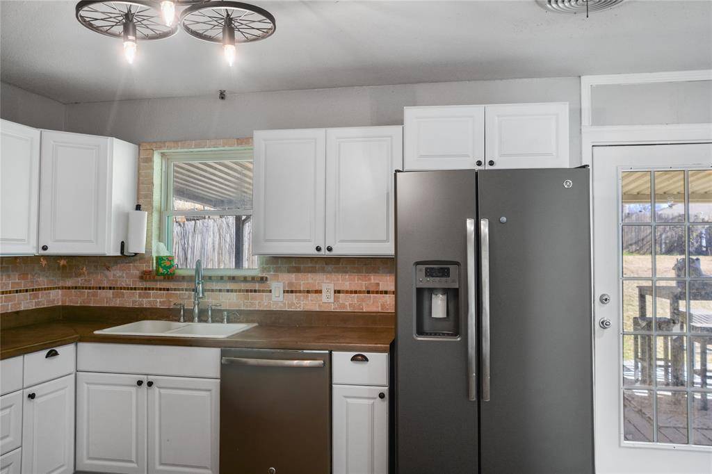 Bedford, TX 76022,812 Jerry Lane