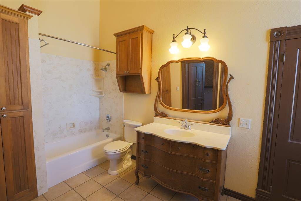 Mcgregor, TX 76657,402 B W 3rd Street #A