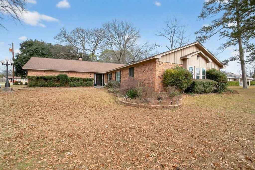 Longview, TX 75604,2090 Fort Drive