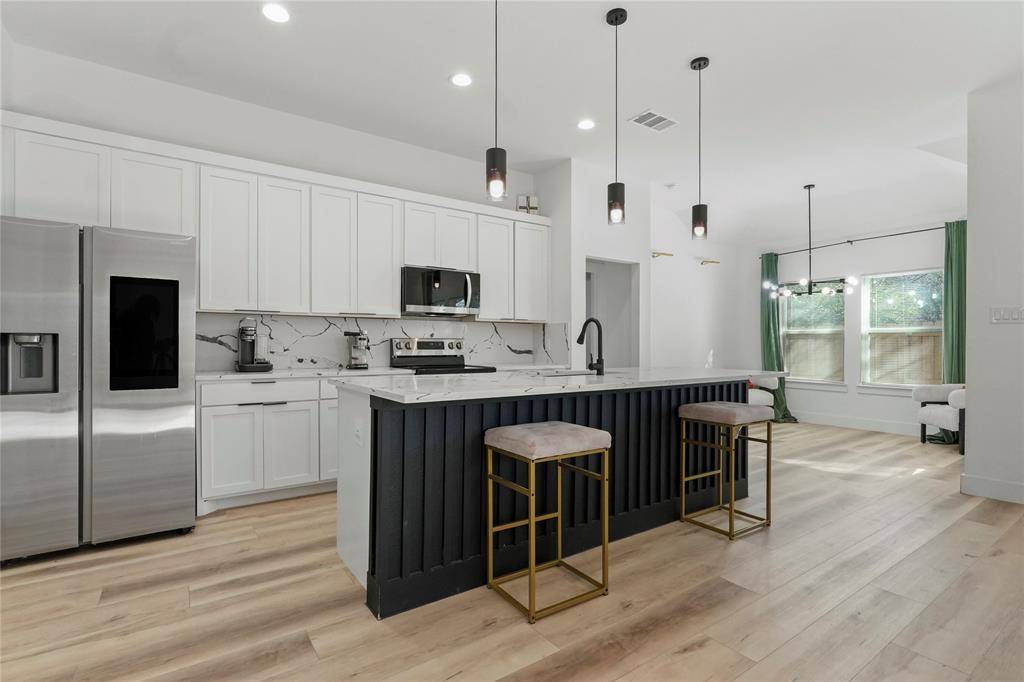 Dallas, TX 75241,2528 Mojave Drive