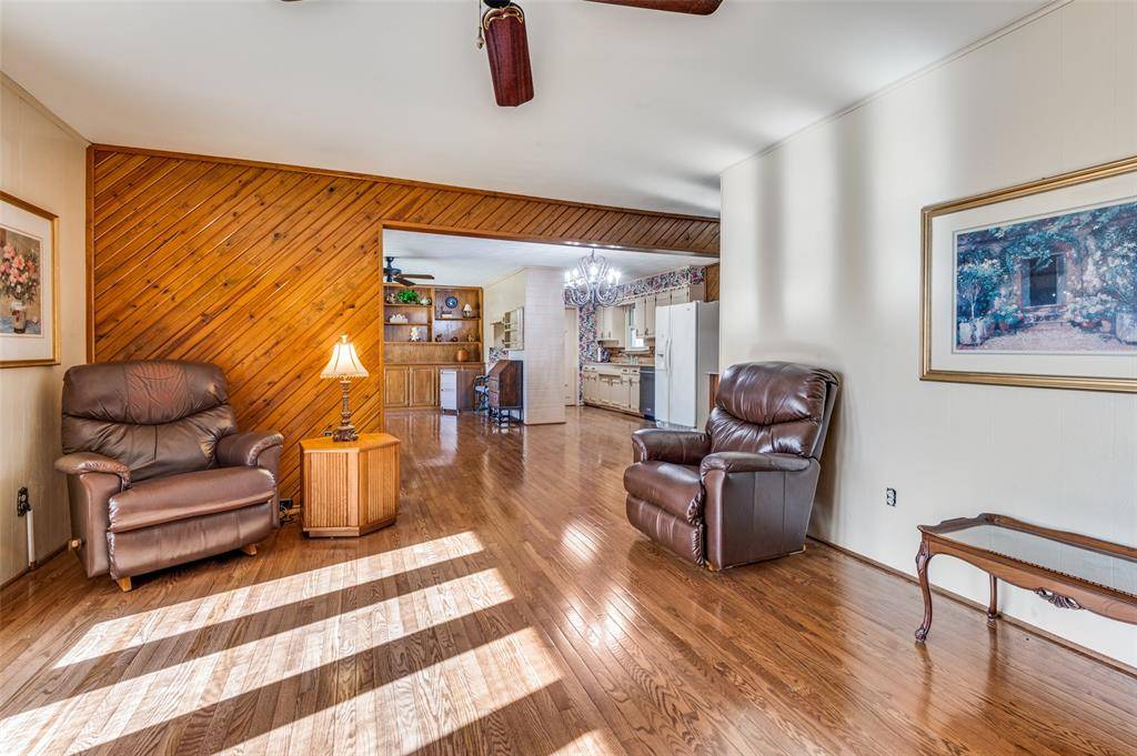 Fort Worth, TX 76112,7112 Hightower Street