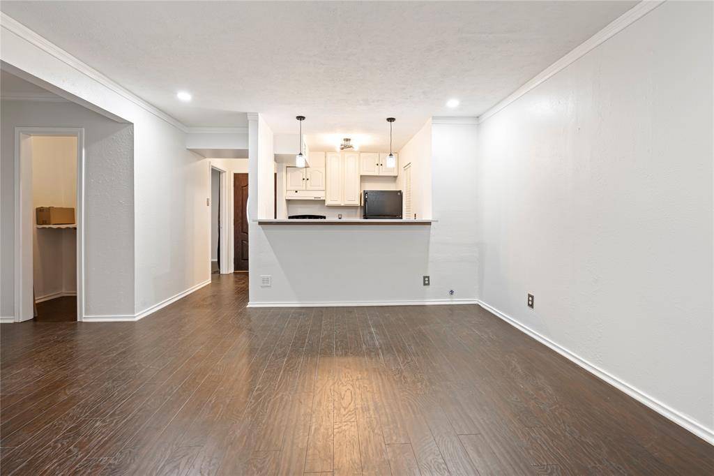 Dallas, TX 75219,4323 Brown Street #139