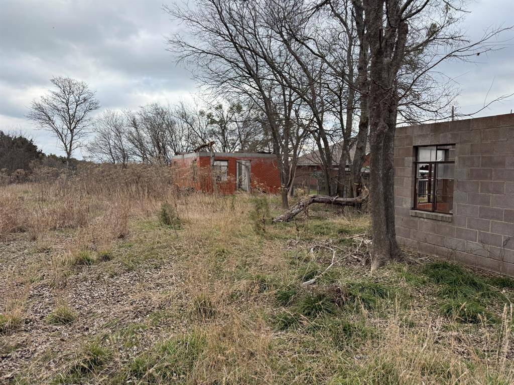 107 CR 1608, Clifton, TX 76634