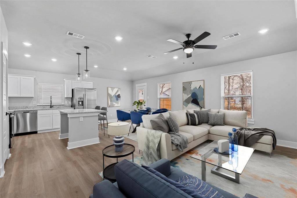 Tolar, TX 76476,472 Peace Lily Way