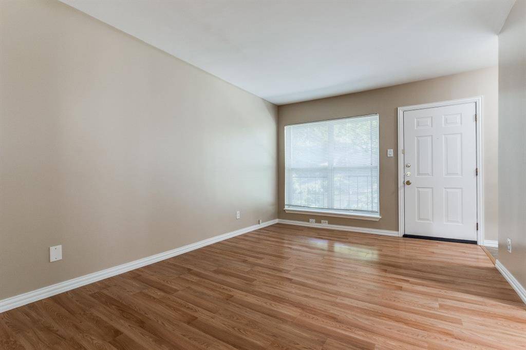 Dallas, TX 75214,5508 Tremont Street #6