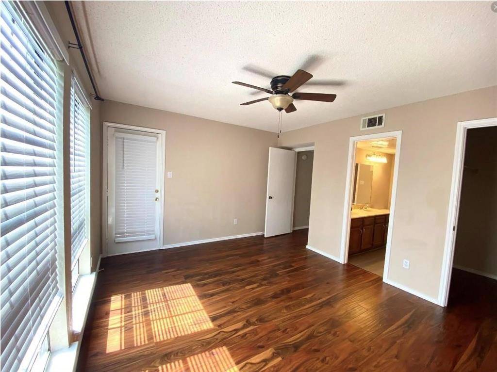 Plano, TX 75075,3101 Townbluff Drive #423