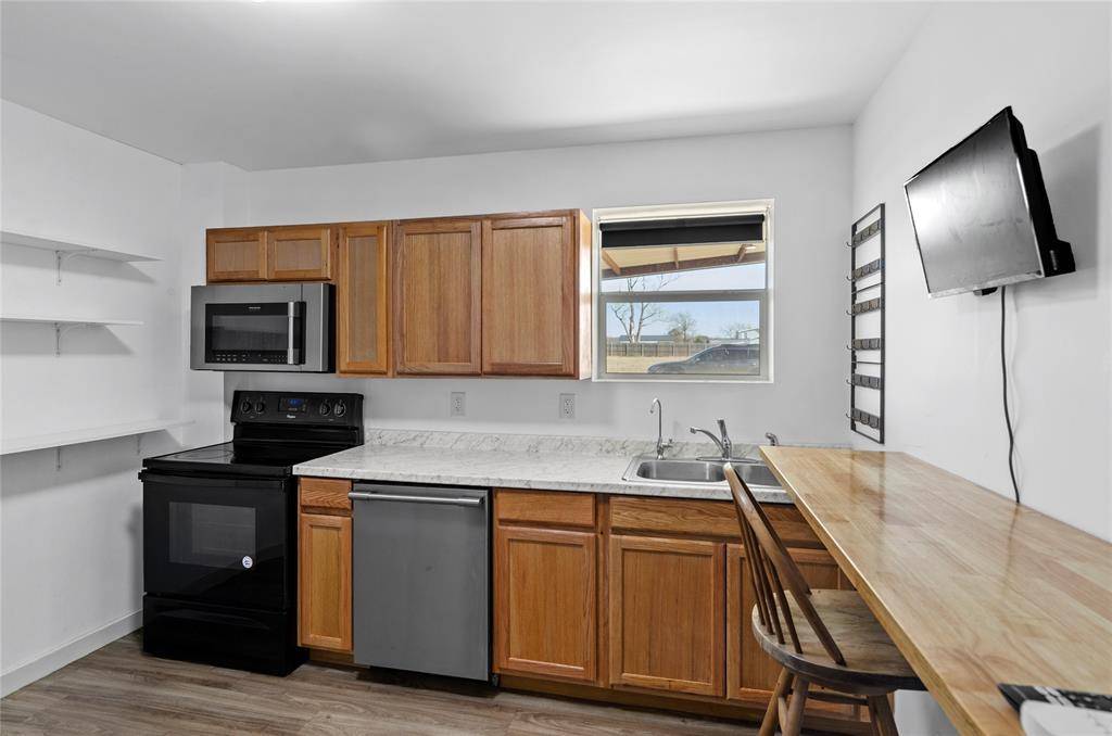 Aurora, TX 76078,140 Mcgoodwin Street