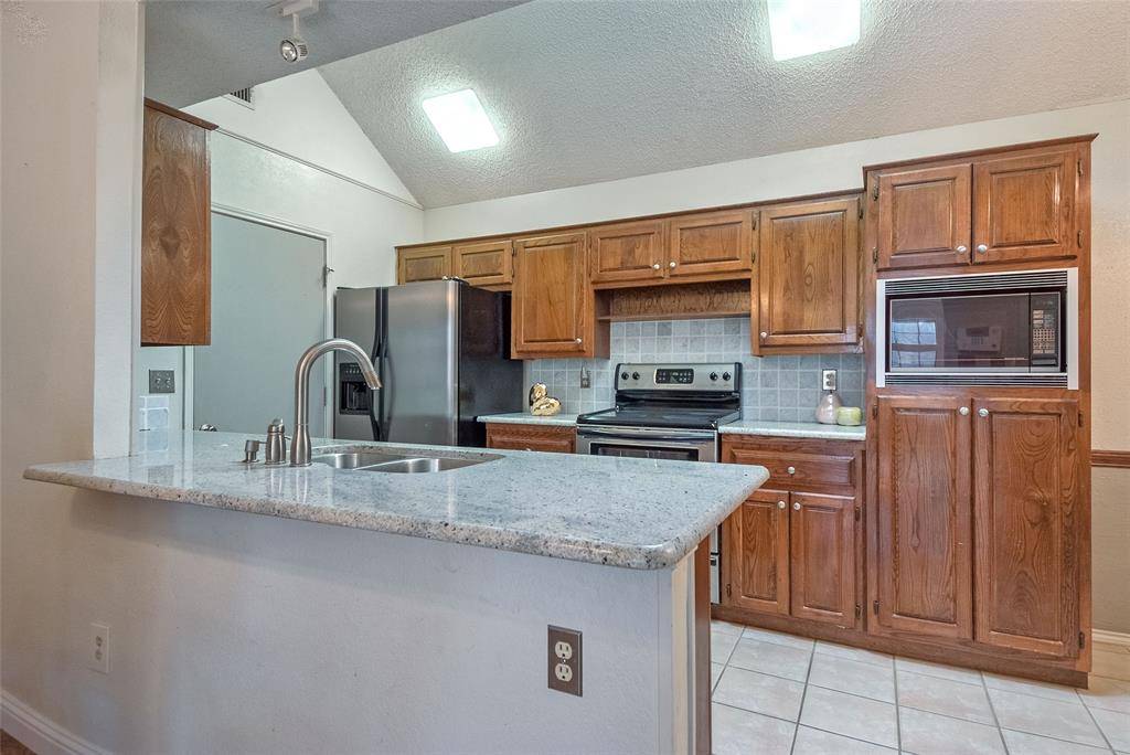 Carrollton, TX 75006,2538 Lake Bend Terrace