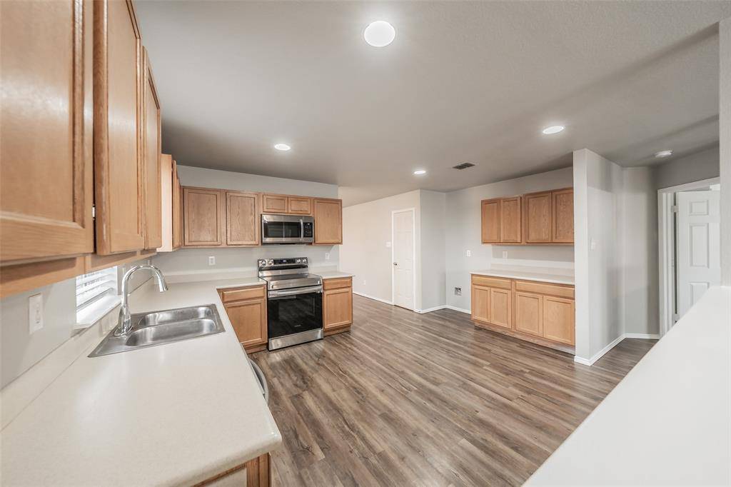 Burleson, TX 76028,900 Grant Street