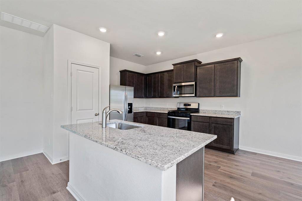 Ponder, TX 76259,13805 Turtle Mountain Road